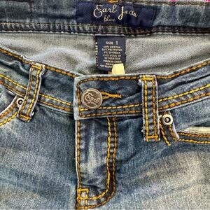 Sold. Y2K LOW rise Earl Jeans Size 1 flare leg